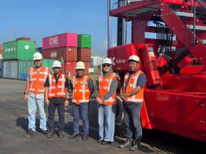 Pergerakan Petikemas Padat, PT KKT Tambah Side Loader untuk Tekan Bottleneck